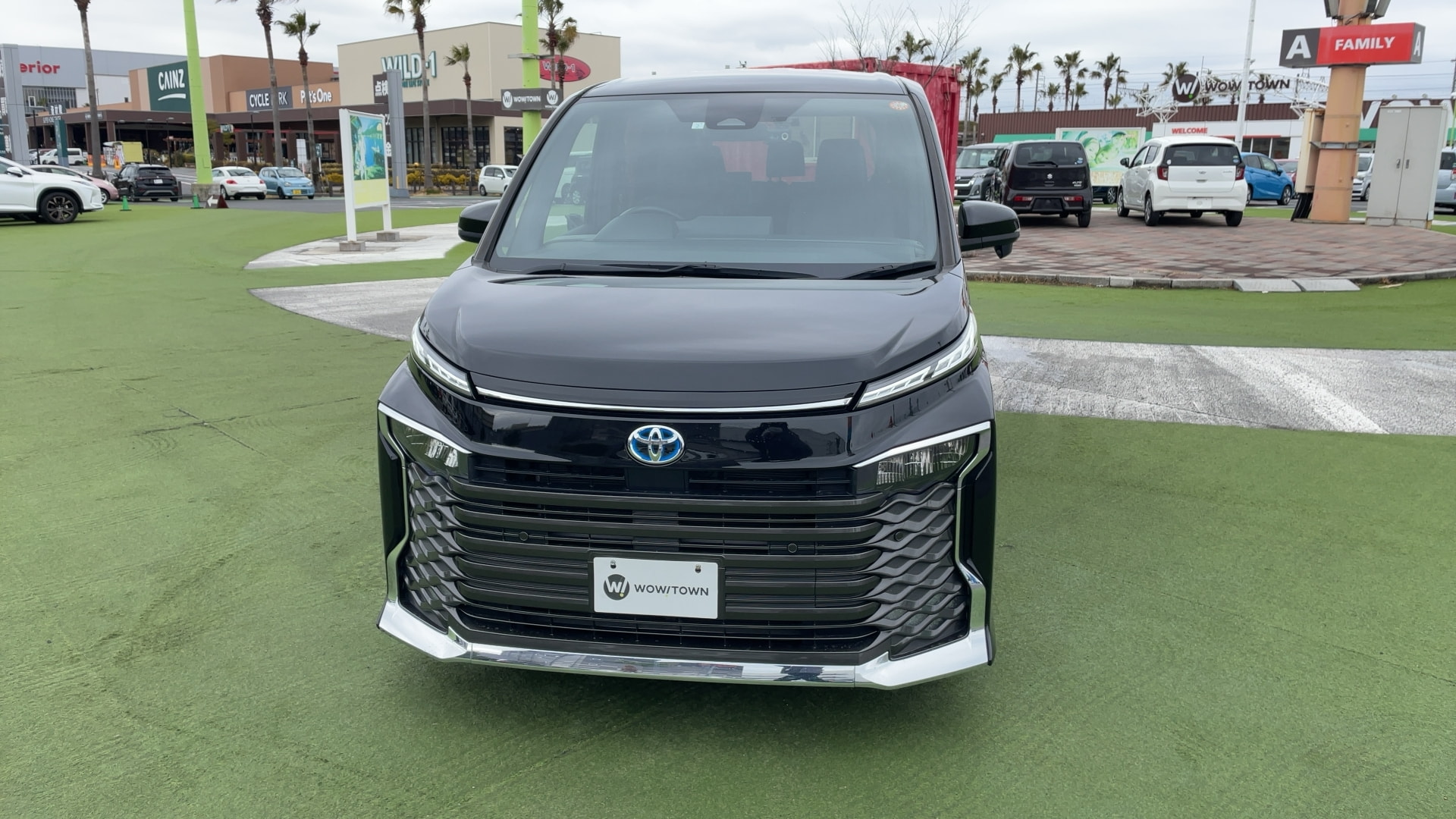 トヨタ,ヴォクシー ハイブリッド,S－Z,2023(令5)年式,アティチュード